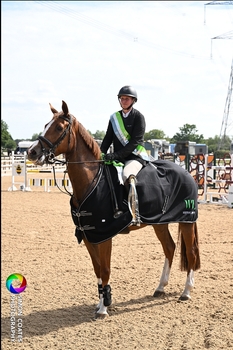 Emma-Jo Slater Secures Redpost Senior Foxhunter Victory at Weston Lawns 